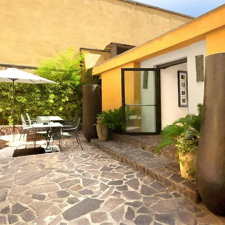 Bed & Breakfast San Jouan 2*